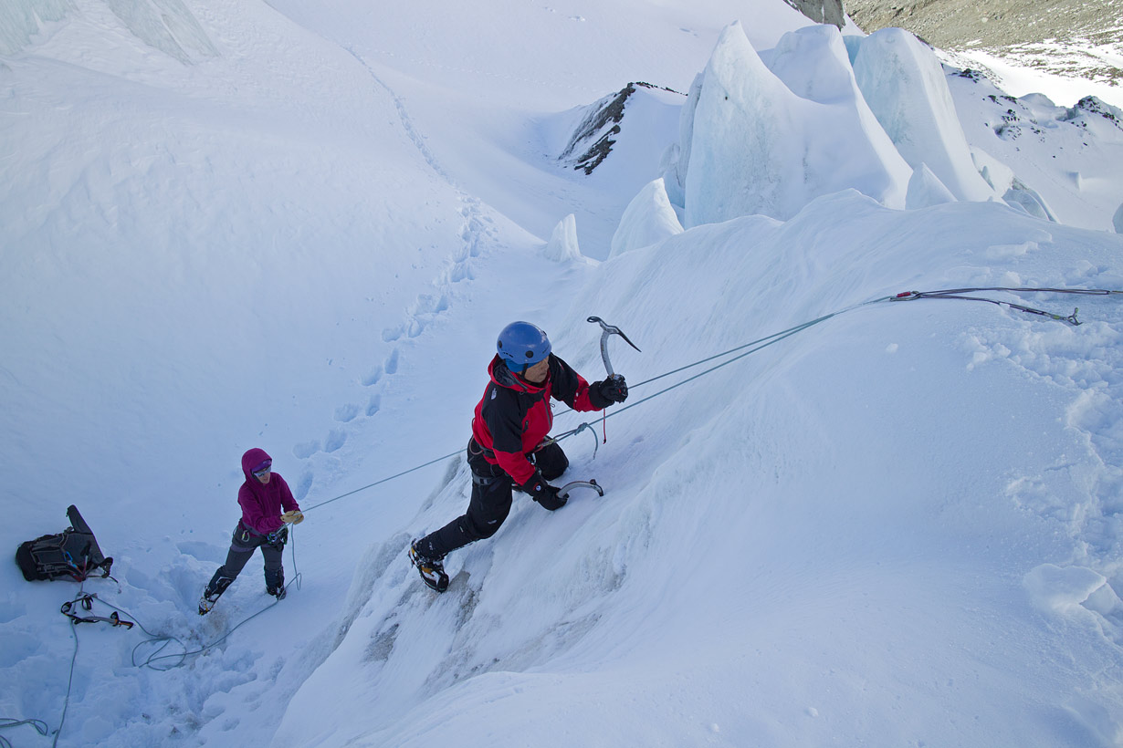 Specialized Alpine Climbing Course - ice climbing practice