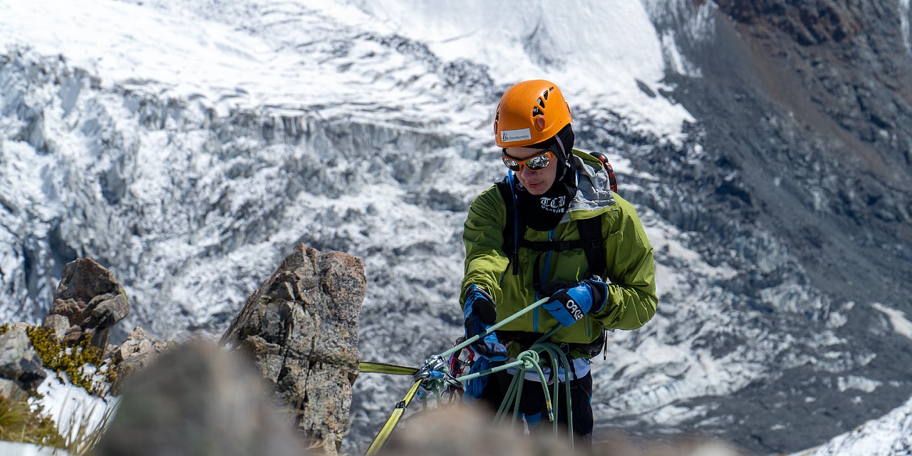 Learning how to build rock anchors and belay, Aoraki Mount Cook