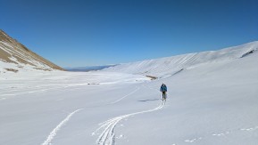 Last week’s Nordic ski touring adventure in the Two Thumb Range delivered the goods 🙌
Blue skies, crisp snow, and endless ridgeline cruising with Lake Tekapo sparkling below. Hard to beat days like these — perfect conditions for long glides and big views. ❄️⛷️✨
📸 @owen.climb.ride.fly
#TwoThumbRange #NordicSkiing #LakeTekapo #RexSimpsonHut #CrossCountrySkiing #TekapoAdventures #SkiTekapo #BackcountryNZ #AlpineRecreation #SkiTouringNZ #SouthernAlps #GuidesLife - Last week’s Nordic ski touring adventure in the Two Thumb Range delivered the goods 🙌 Blue skies, crisp snow, and endless ridgeline cruising with Lake Tekapo sparkling below. 3