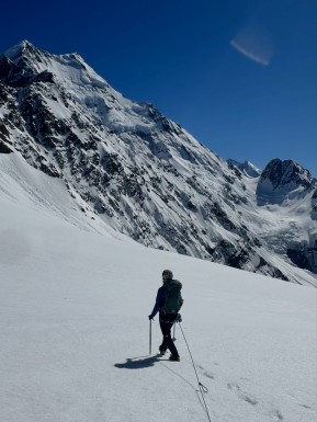 A brilliant few days on our Mountaineering Course at Caroline Hut. ❄️🏔️
We scored a great run of weather and made the most of every minute. Lots of time on crampons, building confidence with essential alpine movement skills, and packing in plenty of practical learning along the way — avalanche awareness and rescue skills, knots, belaying, abseiling and glacier travel.
And there was plenty of terrain to put it all into practice: a day trip up Kaitiaki Peak, across Ball Pass and a loop over the Ball Glacier.
A busy few days, a lot learnt, and some pretty spectacular alpine terrain along the way.
🔗 https://alpinerecreation.com/new-zealand-alpine-instruction-courses/mountaineering-and-climbing-instruction-courses/introductory-mountaineering-course
📷 @elke_mountain_guide
#WinterMountaineering #MountaineeringCourse #CarolineHut #BallPass #AlpineClimbing - A brilliant few days on our Mountaineering Course at Caroline Hut. 2