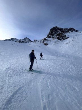 A stellar three days at O’Leary’s Hut, harvesting perfect spring corn. ☀️⛷️
Long days, smooth turns and classic Cass Valley scenery — spring skiing at its best.
📷 @discosuperfly__
#SkiTouring #SpringSkiing #CassValleySkiTouring #BackcountrySkiing #SkiTekapo - A stellar three days at O’Leary’s Hut, harvesting perfect spring corn. 6