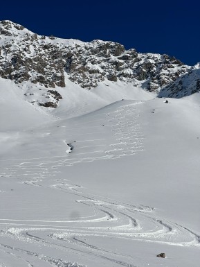 Cass Valley magic ✨⛷️
What a week up at Lady Emily Hut. The snow gods delivered and Cass really turned it on. Big smiles, tired legs, and plenty of powder turns to keep us buzzing until the next trip back into this special valley. 🏔️❄️
📸 @vindy_hlt
#CassValley #CassValleySkiTouring #SkiTouringNZ #PowderDays #SouthernAlps #BackcountrySkiing #RealBackcountry #SkiTouring #SouthernAlps #TekapoAdventures #LadyEmilyHut #SkiAdventure #AlpineRecreation #NZMGA #GuidesLife - Cass Valley magic ✨⛷️ What a week up at Lady Emily Hut. 1