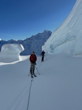 A break in the weather last week gave us the chance to get up onto the Tasman Glacier – and what a truly special place it is 🏔️⛷️
Skiing through incredible ice features, dwarfed beneath the highest peaks in the Southern Alps. A scenic lunch high on the Main Divide below Hochstetter Dome. And time for some beautiful spring corn laps on the Bonney Glacier.
With all the recent storms, the glacier is super well filled at the moment, with very few open crevasses – a pure delight to travel and ski through.
A privilege, as always, to spend time in such a spectacular and special place. ❄️💙
📸 @elke_mountain_guide
#SkiTouring #GlacierSkiing #SkiMountaineering #BackcountrySkiing #AorakiMountCookNationalPark - A break in the weather last week gave us the chance to get up onto the Tasman Glacier – and what a truly special place it is 🏔️⛷️ Skiing through incredible ice features, dwarfed beneath the highest peaks in the Southern Alps. 9