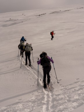 Looking back at August…
Fun adventures touring on Nordic skis out of Rex Simpson Hut in the Two Thumb Range 🎿✨
From gliding across snowy basins to climbing towards Stag Saddle, the days were full of exploring and chasing big Mackenzie views.
Evenings at the hut brought plenty of laughs and stories. Guide Simon even whipped up some backcountry Eggs Benedict — now that’s a brunch to fuel adventures 🥚🍳👌
📸 A. McIntosh
#NordicSkiing #CrossCountrySkiing #TwoThumbRange #RexSimpsonHut #StagSaddle #LakeTekapo #BigSkyCountry #TekapoAdventures #MackenzieNZ #WinterAdventures #SkiTouringNZ #AlpineRecreation - Looking back at August… Fun adventures touring on Nordic skis out of Rex Simpson Hut in the Two Thumb Range 🎿✨ From gliding across snowy basins to climbing towards Stag Saddle, the days were full of exploring and chasing big Mackenzie views. 6