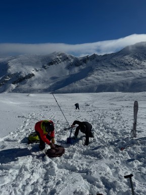 Last weekend’s MSC Avalanche Skills Course 1 combined classroom sessions at Edelweiss Lodge in Tekapo with practical field training at Mt Dobson — the perfect classroom for learning how to travel safely in avalanche terrain.
Over the course we covered:
• Understanding avalanche terrain
• Interpreting the NZ Avalanche Advisory and weather forecasts
• Route selection and safe travel techniques
• Snowpack and stability observations
• Human factors and decision-making
• Avalanche transceiver, probe and shovel skills
• Companion rescue scenarios and emergency response
Whether you’re ski touring, splitboarding, mountaineering or snowshoeing, an avalanche course gives you the knowledge and confidence to recognise hazards, make better decisions and look after your partners in the backcountry.
Good judgement and preparation make all the difference. ⛷️🏔️
#AvalancheSkillsTraining #AvalancheAwareness #AvySavvy #AvalancheRescue #MountainSafety - Last weekend’s MSC Avalanche Skills Course 1 combined classroom sessions at Edelweiss Lodge in Tekapo with practical field training at Mt Dobson — the perfect classroom for learning how to travel safely in avalanche terrain. 1