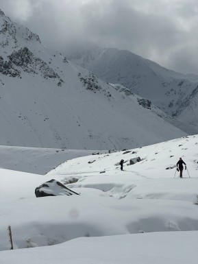 Cass Valley magic ✨⛷️
What a week up at Lady Emily Hut. The snow gods delivered and Cass really turned it on. Big smiles, tired legs, and plenty of powder turns to keep us buzzing until the next trip back into this special valley. 🏔️❄️
📸 @vindy_hlt
#CassValley #CassValleySkiTouring #SkiTouringNZ #PowderDays #SouthernAlps #BackcountrySkiing #RealBackcountry #SkiTouring #SouthernAlps #TekapoAdventures #LadyEmilyHut #SkiAdventure #AlpineRecreation #NZMGA #GuidesLife - Cass Valley magic ✨⛷️ What a week up at Lady Emily Hut. 3