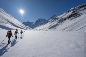 “I did a three day snowshoe/mountaineering trip with Alpine Recreation and cannot recommend them highly enough. Our guide Owen was outstanding, very safety conscious and knowledgeable. The hut we stayed in was well stocked and cozy. The gear I was able to borrow from Alpine Rec was all in good condition. A very enjoyable trip and I would definitely use them again next time I come to New Zealand.”
— Diana Balfour
Thanks for your feedback Diana! We’re pleased you enjoyed your snowshoe mountaineering trip with us and we hope to welcome you back again in the future 😊
#Snowshoeing #SnowshoeMountaineering #CassValley #OLearysHut #SnowshoeNZ #SouthernAlps #TekapoAdventures #BackcountryNZ #AlpineRecreation #NZMGA - “I did a three day snowshoe/mountaineering trip with Alpine Recreation and cannot recommend them highly enough. 2
