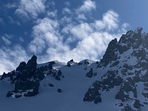 Last week was one for the books in the Cass Valley 🙌
⛷️🏂 From powder laps and corn harvesting out of Lady Emily Hut to big lines around Falcon’s Nest, with the obligatory pilgrimage to the “Bad Decision” (aka Whisky Hut 🥃) — this trip had it all. Even the keas were in on the game.
Perfect weather, amazing terrain, and an even better crew. We managed to sneak in the adventure before the storm rolled in — nothing like escaping just as the mountains turn wild again.
Good snow, good whisky, great company. That’s the Cass Valley way.
📸 @simon.c.cox
#SkiTouringNZ #SplitboardingNZ #CassValley #CassValleySkiTouring #LadyEmilyHut #FalconsNestHut #WhiskyHut #RealBackcountry #BackcountryAdventures #TekapoAdventures #SouthernAlpsNZ #AlpineRecreation #NZmustdo #PowderHunting #EarnYourTurns #SkiUphill #Freeride #GuidesLife #NZMGA - Last week was one for the books in the Cass Valley 🙌 ⛷️🏂 From powder laps and corn harvesting out of Lady Emily Hut to big lines around Falcon’s Nest, with the obligatory pilgrimage to the “Bad Decision” (aka Whisky Hut 🥃) — this trip had it all. 4