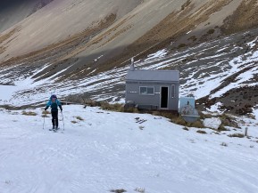 Last week was one for the books in the Cass Valley 🙌
⛷️🏂 From powder laps and corn harvesting out of Lady Emily Hut to big lines around Falcon’s Nest, with the obligatory pilgrimage to the “Bad Decision” (aka Whisky Hut 🥃) — this trip had it all. Even the keas were in on the game.
Perfect weather, amazing terrain, and an even better crew. We managed to sneak in the adventure before the storm rolled in — nothing like escaping just as the mountains turn wild again.
Good snow, good whisky, great company. That’s the Cass Valley way.
📸 @simon.c.cox
#SkiTouringNZ #SplitboardingNZ #CassValley #CassValleySkiTouring #LadyEmilyHut #FalconsNestHut #WhiskyHut #RealBackcountry #BackcountryAdventures #TekapoAdventures #SouthernAlpsNZ #AlpineRecreation #NZmustdo #PowderHunting #EarnYourTurns #SkiUphill #Freeride #GuidesLife #NZMGA - Last week was one for the books in the Cass Valley 🙌 ⛷️🏂 From powder laps and corn harvesting out of Lady Emily Hut to big lines around Falcon’s Nest, with the obligatory pilgrimage to the “Bad Decision” (aka Whisky Hut 🥃) — this trip had it all. 5