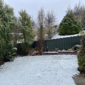 Snow in Tekapo this morning ❄️
And there’s even more falling up in the mountains. Winter is finally making itself known across the Mackenzie Basin and Southern Alps.
Bring on winter! 🏔️⛷️
#LakeTekapo #Winter #SouthernAlps #Snowfall #TekapoSnow Alpine Recreation - Snow in Tekapo this morning ❄️ And there’s even more falling up in the mountains. 1
