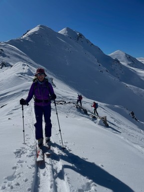 Five days. Endless powder turns. It’s been a busy week.✨⛷️
Erewhon Hut delivered the goods — from mellow laps to big lines, we scored it all. The snow was light, the weather was on point, and the stoke levels were sky high. 🏔️❄️
Nothing but happy faces, tired legs, and memories to last until the next mission. This is what ski touring dreams are made of! 💙
#ErewhonHut #SkiTouringNZ #PowderDays #FirstTracks #EarnYourTurns #SkiUphill #SouthernAlps #SkiAdventure #BackcountryBliss #SkiTouring #SplitBoarding #BackcountrySkiing #AlpineRecreation #NZMGA #WeAreIFMGA #GuidesLife
@erewhon_hut @nzmga - Five days. 15