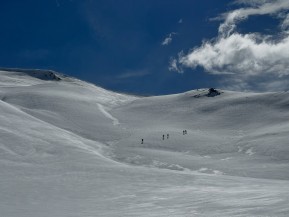 Spring ski touring in the Two Thumb Range ⛷️
📸 @elke_mountain_guide
#SkiTouring #BackcountrySkiing #TwoThumbRange #RexSimpsonHut #TekapoAdventures - Spring ski touring in the Two Thumb Range ⛷️<br>
<br>
📸 @elke_mountain_guide <br>
<br>
#SkiTouring #BackcountrySkiing #TwoThumbRange #RexSimpsonHut #TekapoAdventures 4