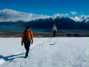Recent pics of our snowshoe adventures.
Days exploring around Rex Simpson Hut, heading up scenic ridges and through snowy basins, with every step taking us higher into an ever-expanding winter landscape.
Climbing high for stunning views out across Lake Tekapo and the surrounding Southern Alps. Then back to the comforts of Rex Simpson Hut — a warm fire, good company and a tasty meal cooked by the guide. 🔥🍲
A pretty special way to experience the winter mountains.
📸 P. Stevens
#Snowshoeing #LakeTekapo #RexSimpsonHut #WinterHiking #TekapoAdventures - Recent pics of our snowshoe adventures. 6
