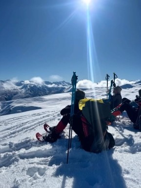 3 days of snowshoeing bliss up at Rex Simpson Hut ❄️⛰️
Perfect conditions, blue skies, and great snow underfoot — we’ve been spoiled with an incredible run of weather lately. A magic winter adventure in the Two Thumb Range!
📸 P. Munro
#Snowshoeing #WinterAdventure #TwoThumbRange #RexSimpsonHut #LakeTekapo #SouthernAlpsNZ #BackcountryNZ #AlpineAdventure #SnowTrip #WinterEscape #ExploreNZ #MountainsAreCalling #MackenzieNZ #HikeTekapo #TekapoAdventures #AlpineRecreation - 3 days of snowshoeing bliss up at Rex Simpson Hut ❄️⛰️ Perfect conditions, blue skies, and great snow underfoot — we’ve been spoiled with an incredible run of weather lately. 2