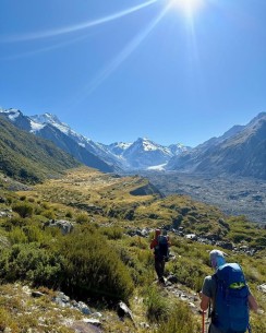 Highlights from Crossing Ball Pass in Aoraki Mount Cook National Park last week and wow, what an adventure! From the rugged terrain to the jaw-dropping views, every step felt like stepping into another world. 🌄💫
The alpine landscape was absolutely stunning—glacier views, towering peaks, and that fresh mountain air. Definitely a challenging but rewarding experience! If you’re up for a true backcountry challenge, Ball Pass is an absolute must. 🏔️
#AorakiMountCook #BallPass #BallPassCrossing #NZBackcountry #MountainAdventure #HikingNewZealand #WildernessExploration #AlpineViews #AlpineTrek #NZMGA
@nzmga @nz_mackenzie - New Zealand Alpine Treks & Hikes - #286