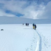 Conditions update from guide @reiseraxel up at Rex Simpson Hut:
🌨️ 20cm of fresh snow overnight, a bit of wind effect here and there, but still great fun cruising around on skinny Nordic skis.
His words of wisdom for the day: “You sure can’t Nordic on Alpine, but no one stops you from Alpine on Nordic!” 🤣⛷️
Sounds like they’re having fun up there!
#NordicSkiing #SkinnySkiing #SkiTouringNZ #RexSimpsonHut #TwoThumbRange #LakeTekapo #AlpineRecreation #FreshSnow #BackcountrySkiing #WinterFun #NZMGA #GuidesLife Two Thumb Range Adventures - Lake Tekapo Nordic Ski Touring - #359
