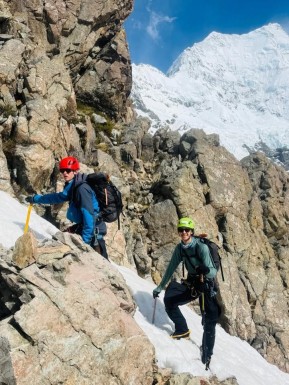 Five days. Big mountains. Lots of learning. ⛰️🧗🏽♀️
Last week on our Introductory Mountaineering Course at Caroline Hut — in the shadow of the mighty Aoraki / Mount Cook — our crew went from rock climbs to glacier travel, ridge routes and a summit of Kaitiaki Peak.
We covered so many skills, including: alpine packing + clothing, movement on snow and rock, knots and belays, weather and route finding, avalanche awareness + rescue, self-arresting, roping up for glacier travel — then topped it off by building a snow cave and sleeping in it ❄️🤙
From Ball Pass to the summit of Kaitiaki and back down, everyone finished stronger, smarter, and ready for their next step into the alpine world.
Keen to start your mountain journey?
Spaces are available on upcoming courses.
📸 P. Stevens & crew
🔗 https://alpinerecreation.com/new-zealand-alpine-climbing-mountaineering-instruction-and-guided-ascents/mountaineering-skills-and-alpine-climbing-courses/introductory-mountaineering-course
#BeginnerMountaineering #IntroToMountaineering #MountainSkills #MountainExperience #AlpineSkills #AorakiMtCook #GlacierTravel #SnowCave #KaitiakiPeak #NZMountains #CarolineHut #SouthernAlps #LearnTheRopes #AlpineRecreation #NZMGA #GuideLife - New Zealand Alpine Instruction Courses - #399