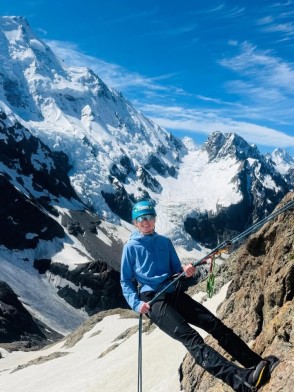 🏔✨ What a trip! Huge congrats to Lorenzo and Rianne from the Netherlands — you absolutely smashed it on your Ball Pass adventure with us! 🇳🇱❤️🇳🇿
Over three days we explored high alpine terrain, enjoyed jaw-dropping views of Aoraki/Mt Cook and the Southern Alps, and dialed in new mountain skills together — from crampons to ice-axe practice and everything in between. 🧗♀️🥾❄️ 
Although the weather didn’t quite play ball on the final day and we couldn’t cross the pass, the journey was packed with unforgettable moments, incredible scenery, and heaps of learning along the way. 🌄📸
Thanks for bringing such great energy and good vibes — it was a pleasure sharing this slice of Aotearoa with you! 💫
Who’s up for the next challenge? 😉
🔗 https://alpinerecreation.com/new-zealand-alpine-hikes-trekking-and-snowshoeing/trans-alpine-crossings-and-traverses/ball-pass-crossing
#BallPassCrossing #MountainJourney #AorakiMountCook #SouthernAlps #NZMGA - Alpine Recreation - #406