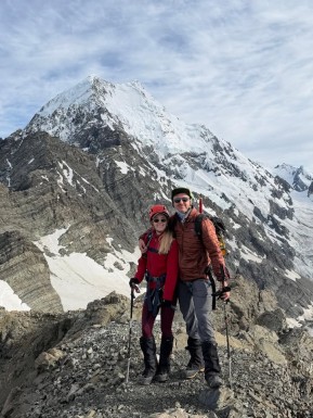 🌄 Ball Pass Summit Trek — an alpine adventure you’ll never forget! ❄️💪
3 days deep in Aoraki / Mount Cook National Park, learning real mountaineering skills, crossing glacial terrain, and summiting a peak with views to match every step. 🧗♂️🗻 
✨ Highlights:
• Getting hands-on with crampons & ice axe — conquer snowy slopes with confidence 🥾❄️ 
• Climbing Kaitiaki Peak (2,222 m) — panoramic views over the Southern Alps worth every vertigo-inducing moment 🌥️📸 
• Crossing Ball Glacier — glacier travel surrounded by big mountains that makes you feel tiny in the best way possible 🧊🌍 
Sunsets at Caroline Hut, laughs with the crew, and epic mountain vistas — this trek is the perfect mix of challenge and awe. 🏔️🔥
📸 @taichiro_naka
📍 Link in bio for more info and dates. Ready to step up your adventure game? ✨
🔗 https://alpinerecreation.com/new-zealand-alpine-hikes-trekking-and-snowshoeing/new-zealand-alpine-treks-and-hikes/ball-pass-summit-trek
#BallPass #CarolineHut #AorakiMountCook #AlpineTrek #MountainHike - Alpine Recreation - #423