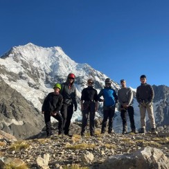 A full week in the mountains ⛰️❄️
Our latest Intensive Mountaineering Skills Course delivered the full alpine experience — five days of perfect weather for learning and climbing, followed by a proper winter finish with fresh snow, a cosy hut day, and a descent in light rain on the final day.
From ropework and glacier travel to movement on snow, ice, and alpine rock, it was a rewarding progression for the whole team. Big conditions, big learning, and a great group to share it with.
This is what real mountaineering looks like — adapting to the mountains as they change.
📍 Aoraki / Mount Cook National Park
📸 P. Stevens
👉 Ready to build your alpine skills? Check out the course via the link in bio.
🔗 https://alpinerecreation.com/new-zealand-alpine-instruction-courses/mountaineering-and-climbing-instruction-courses/intensive-mountaineering-skills-course
#Mountaineering #AlpineSkills #AorakiMountCook #ClimbNZ #MountainSkills - The Best Day Hikes & Walking Trails in Aoraki Mount Cook - #446