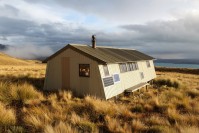 Rex Simpson Hut is officially winter-ready ❄️
After a full restock and a solid spring (well… autumn!) clean, the hut is looking better than ever — freshly painted floors, firewood stacked, and cupboards filled with all the winter essentials.
A light dusting of snow on the hills was the final reminder… the seasons are turning, and winter adventures are just around the corner.
We can’t wait to welcome you back for ski touring missions, snowshoe journeys, avalanche courses, backcountry ski & split-board courses, and nordic skiing days in the hills.
Winter is coming — and Rex Simpson Hut is ready.
Huge thanks to Axel @reiseraxel Sabine and Ciaran Reiser for all their help 🫶
#RexSimpsonHut #LakeTekapo #skitouring #snowshoeing #TwoThumbRange Two Thumb Range Adventures - Lake Tekapo Snowshoeing - #444