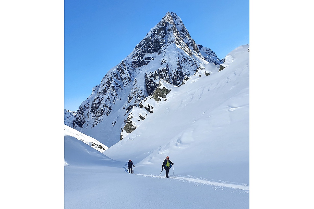 Cass Valley Ski and Splitboard Touring, Lake Tekapo, Aoraki Mount Cook | Alpine Recreation