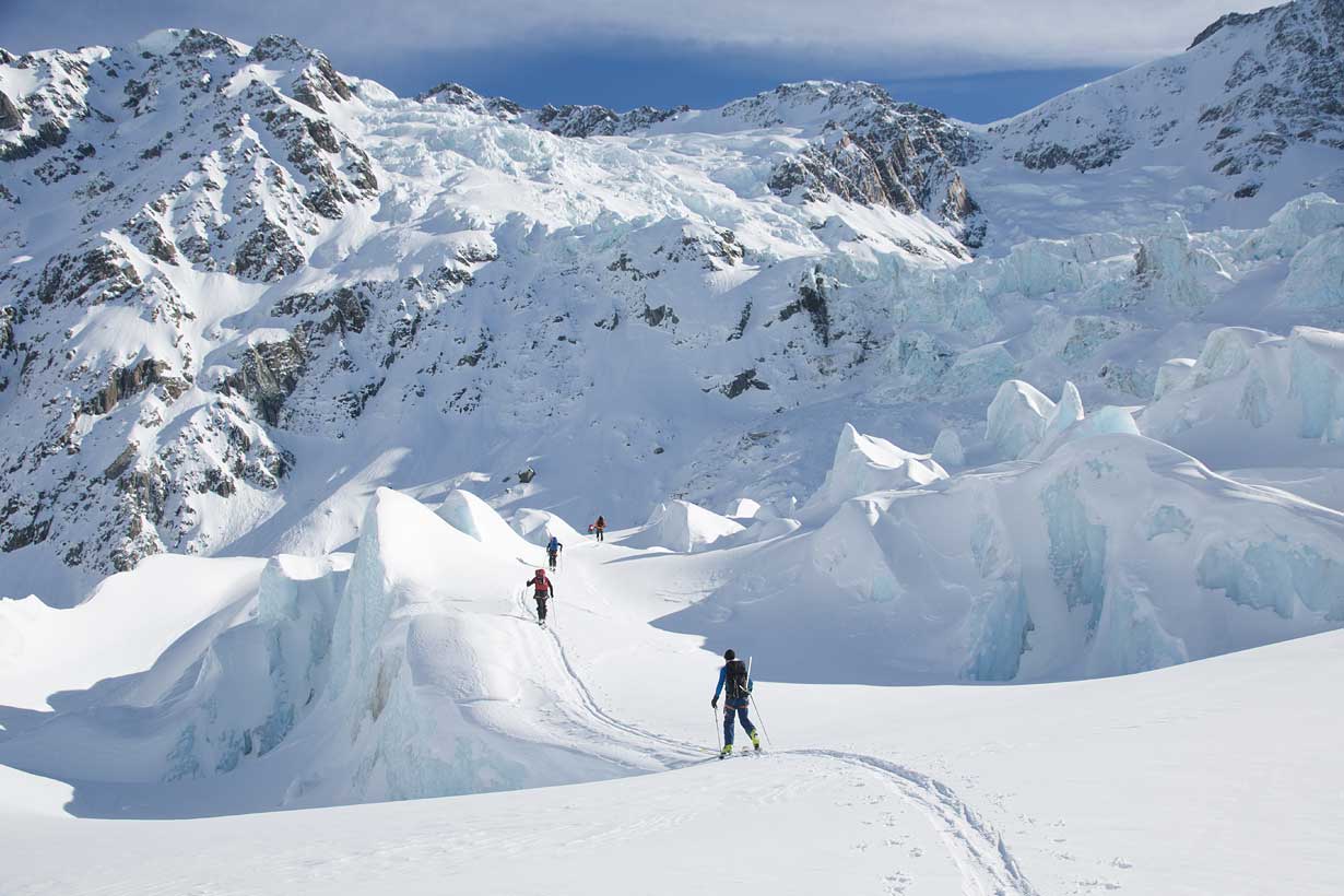 Mannering Glacier ski touring2